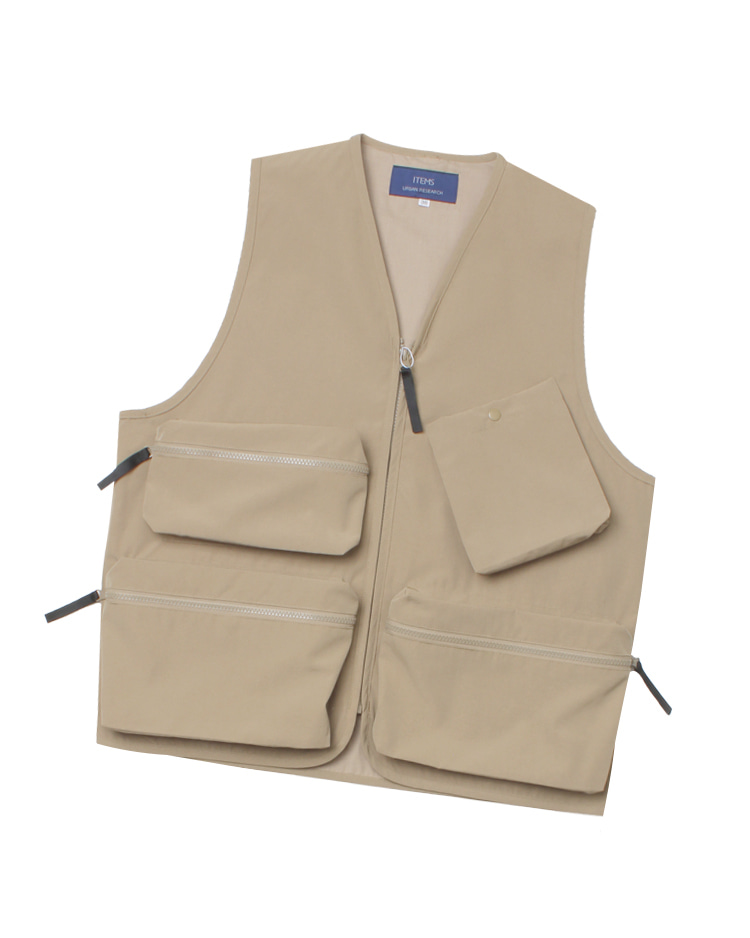 URBAN RESEARCH  ‘over fit’ multi pocket poly vest