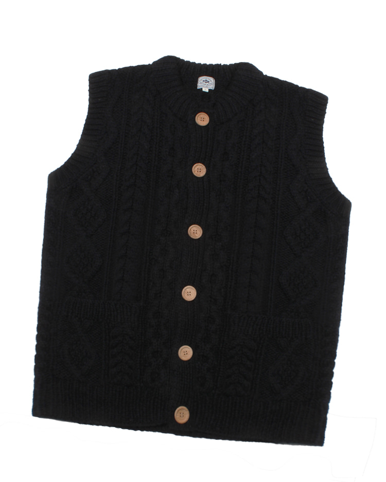 KEARNEY HOUSE ‘over fit’ cable wool knit cardigan