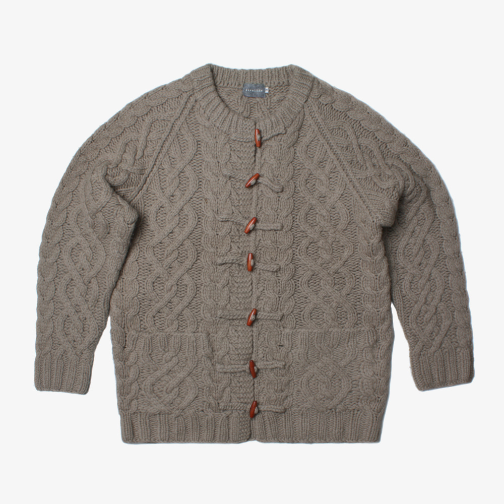 GIVE LIFE cable heavy wool cardigan